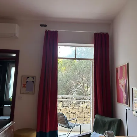 Harbour Of Colours * Pietà