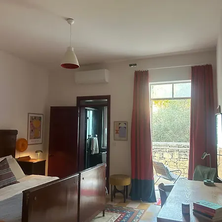 Harbour Of Colours Pietà